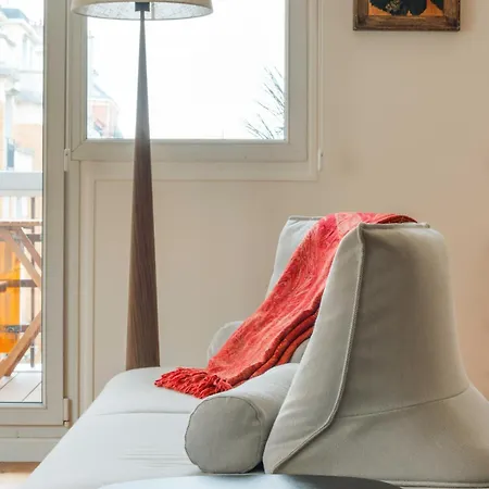 Charming With Terrace - In The Heart Of The 17th Apartment